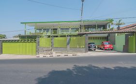 RedDoorz Syariah near Museum Wisma Karya Subang